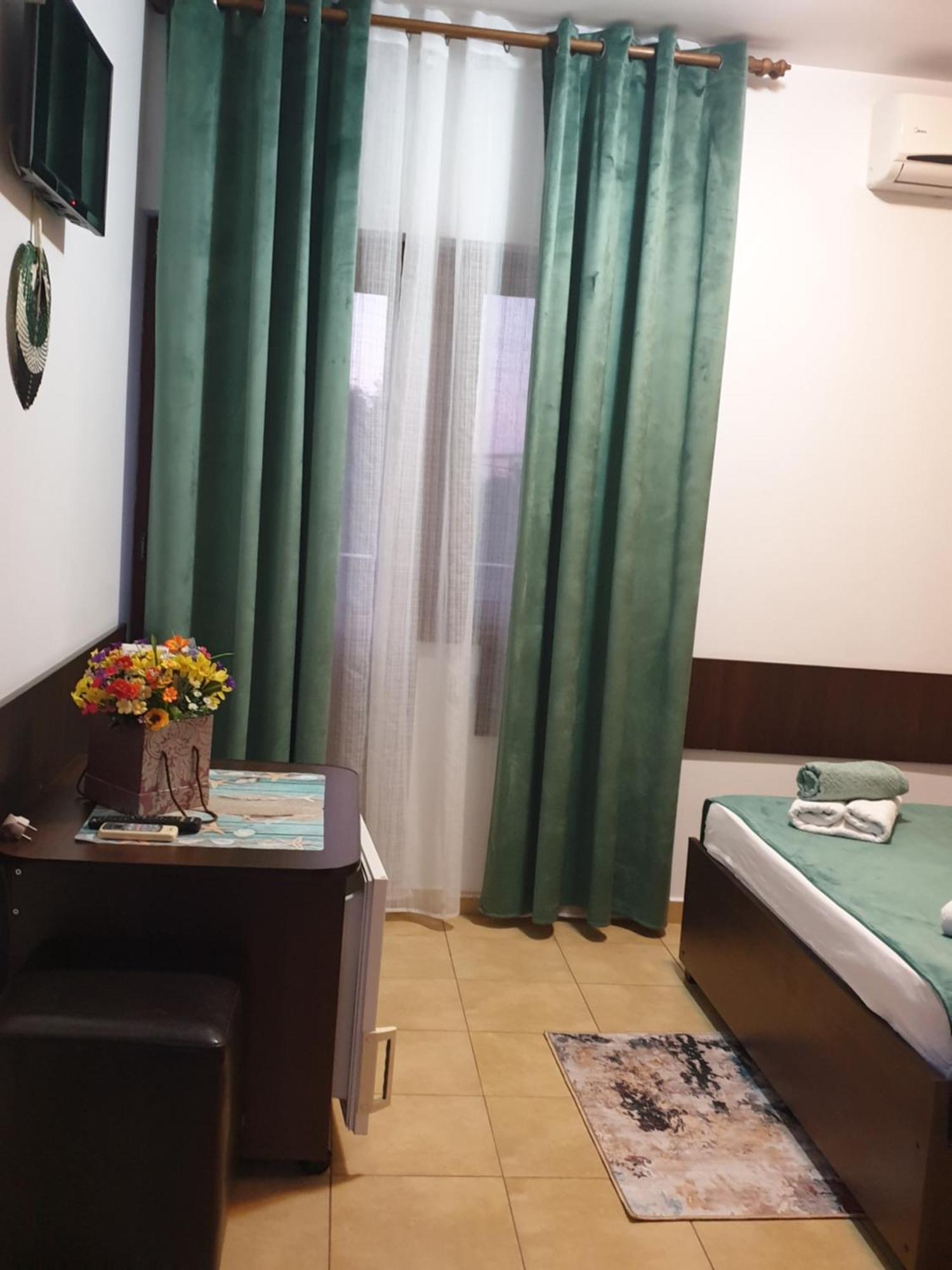Casa Mary Hotel Costinesti Buitenkant foto